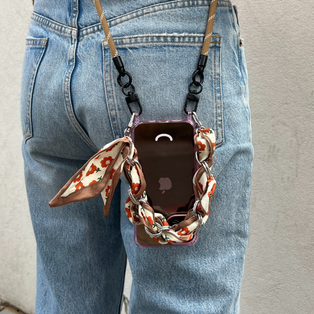 
                  
                    FLOWERS SILK CHAIN
                  
                